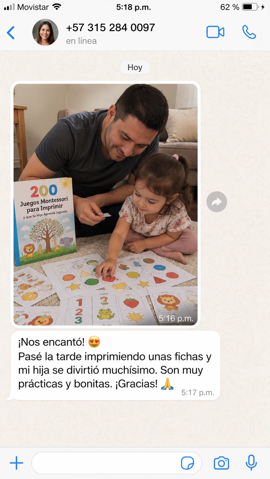 Testimonio de un cliente: él y su hija juegan con las fichas impresas en el suelo